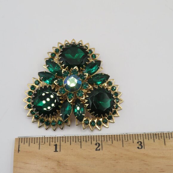 Judy Lee Vintage Green Rhinestone Gold Tone Brooch - Picture 9 of 9
